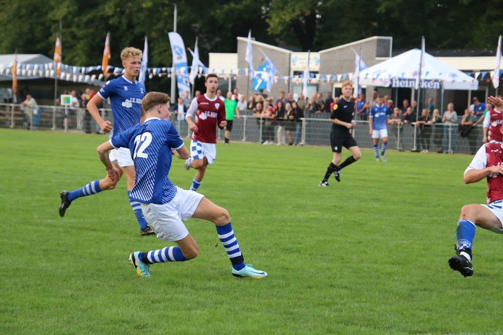 SJS wint met speels gemak (7-0)